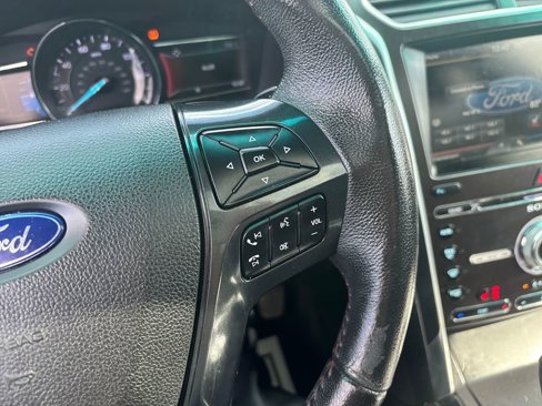 Used 2016 Ford Explorer Sport image 39