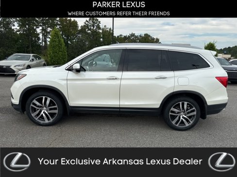 Used 2017 Honda Pilot Elite image 1