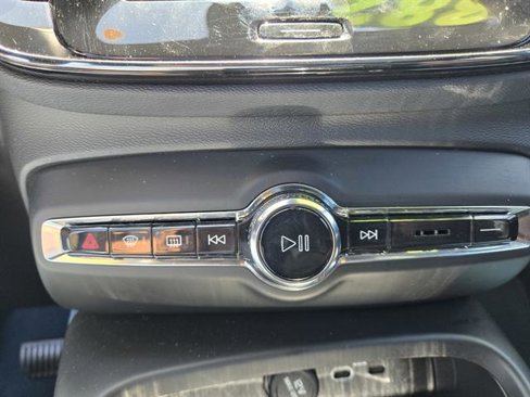 Certified 2023 Volvo C40 P8 Recharge Ultimate image 22