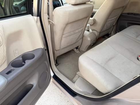 Used 2004 Toyota Highlander Limited image 14