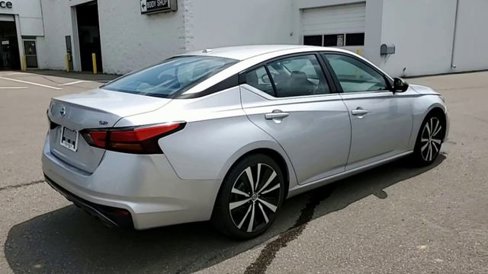 Used 2022 Nissan Altima 2.5 SR image 9