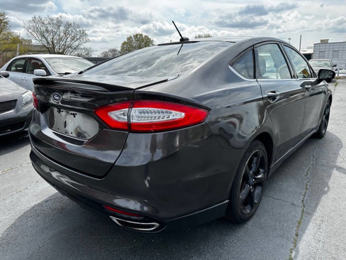 Used 2015 Ford Fusion SE w/ Equipment Group 201A image 7