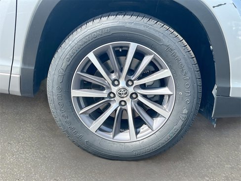 Used 2014 Toyota Highlander XLE image 7