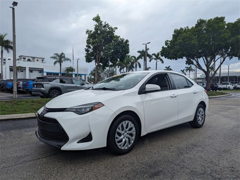 Used 2019 Toyota Corolla L image 4