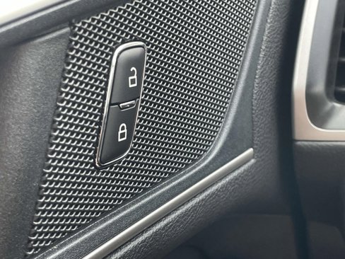 Used 2024 Ford Edge SEL image 30
