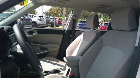 Used 2021 Kia Soul LX image 5
