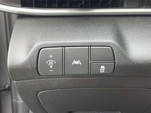 Certified 2023 Hyundai Elantra SEL image 16