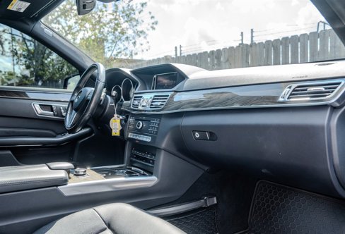 Used 2016 Mercedes-Benz E 350 Sedan image 31