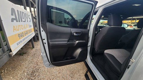 Used 2021 Toyota Tacoma TRD Sport image 19