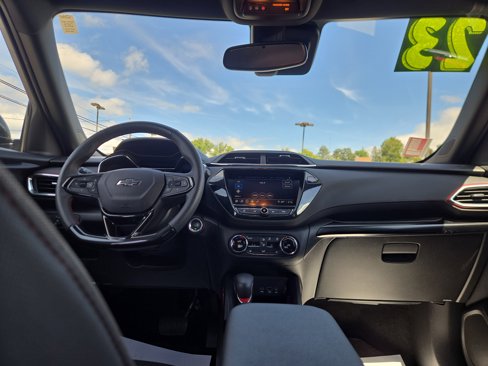 Used 2023 Chevrolet TrailBlazer RS w/ Convenience Package image 14