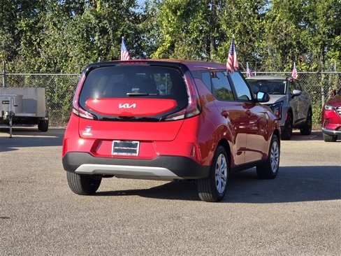 Certified 2024 Kia Soul LX image 5