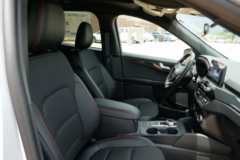 New 2025 Ford Escape ST-Line Elite image 9