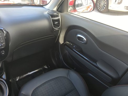 Used 2018 Kia Soul ! w/ Tech Package image 16