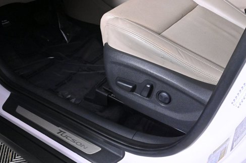 Used 2016 Hyundai Tucson Limited image 25