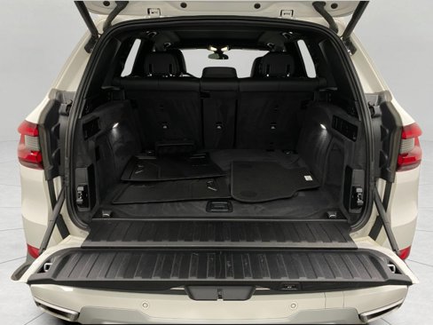 Certified 2022 BMW X5 xDrive40i w/ Climate Comfort Package image 7