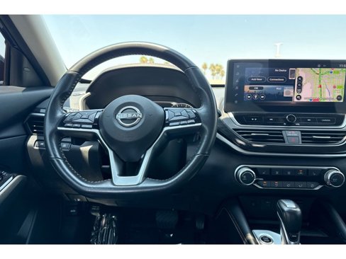 Used 2024 Nissan Altima 2.5 SR w/ SR Premium Package image 16