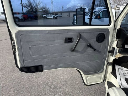 Used 1990 Volkswagen Vanagon image 12