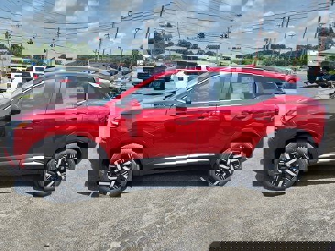 New 2025 Nissan Kicks SV w/ Charging Package image 5