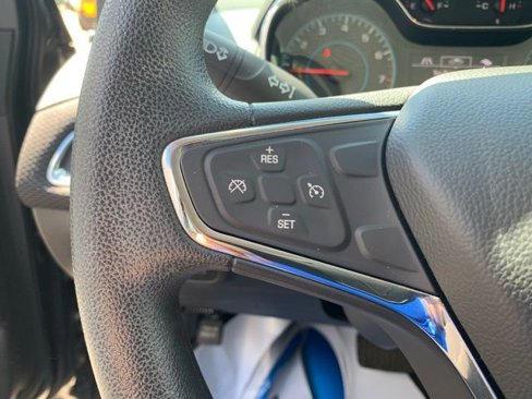 Used 2017 Chevrolet Cruze LT image 21