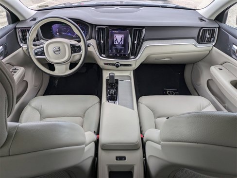 Certified 2023 Volvo V60 B5 Cross Country Plus image 17