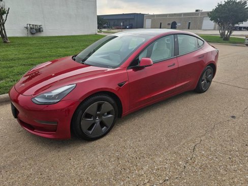 Used 2021 Tesla Model 3 Standard Range Plus image 4