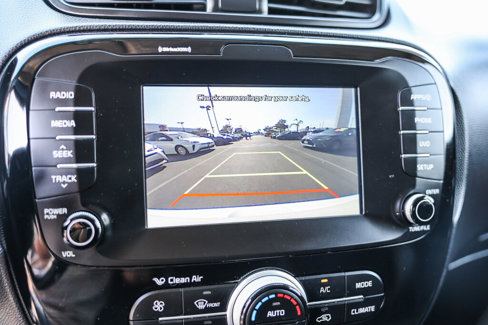Used 2018 Kia Soul ! image 13