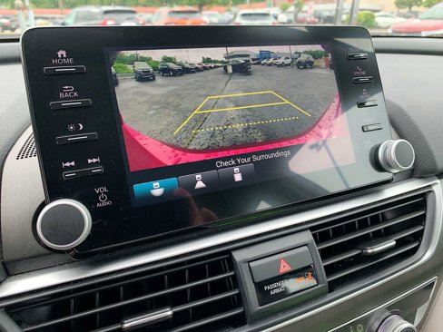Used 2021 Honda Accord LX image 14