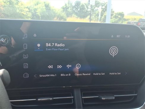 Used 2025 Chevrolet Trax LT image 4