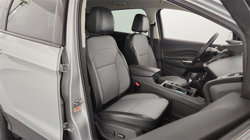 Used 2017 Ford Escape Titanium image 32