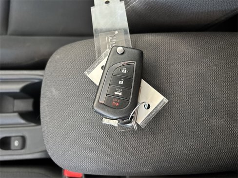 Used 2023 Toyota Corolla LE image 28