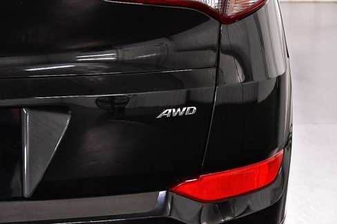 Used 2018 Hyundai Tucson SE image 11