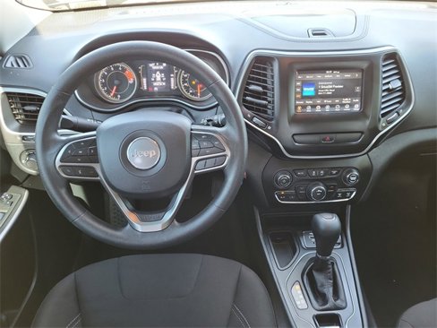 Used 2020 Jeep Cherokee Latitude image 17