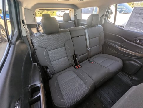Used 2020 GMC Acadia SLE image 26