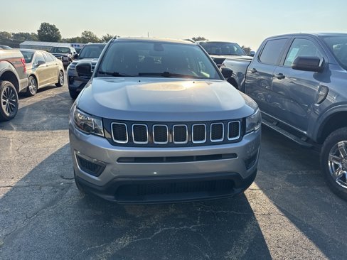 Used 2021 Jeep Compass Sport w/ Cold Weather Group image 2
