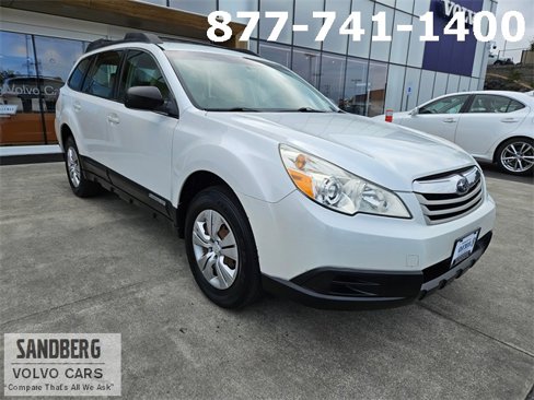 Used 2011 Subaru Outback 2.5i image 3