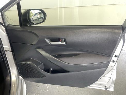 Used 2021 Toyota Corolla LE image 22