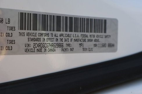 Used 2017 Dodge Grand Caravan SXT image 30