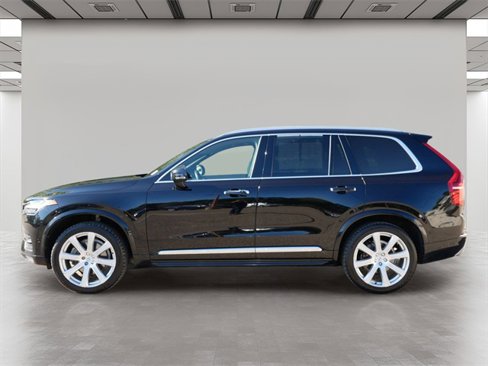 Used 2018 Volvo XC90 T6 Inscription w/ Convenience Package image 3