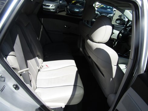 Used 2010 Toyota Venza AWD image 22