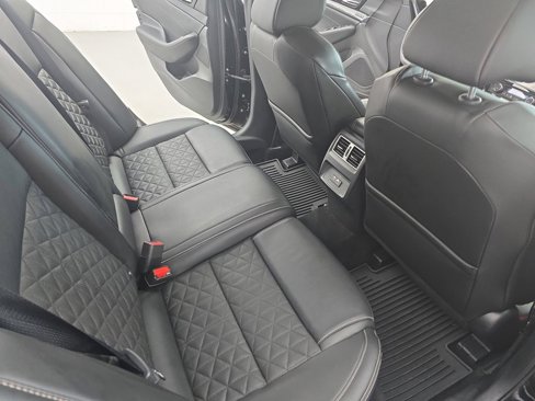Used 2021 Nissan Maxima Platinum w/ Sport Mat Group image 11