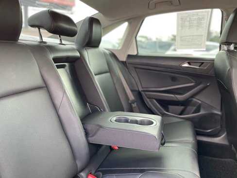 Used 2019 Volkswagen Jetta SEL image 20