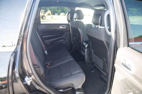 Used 2021 Jeep Grand Cherokee Laredo image 22