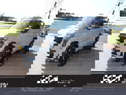 Certified 2025 Kia Sorento S image 1