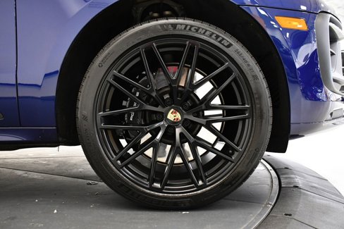 Certified 2023 Porsche Macan GTS image 18
