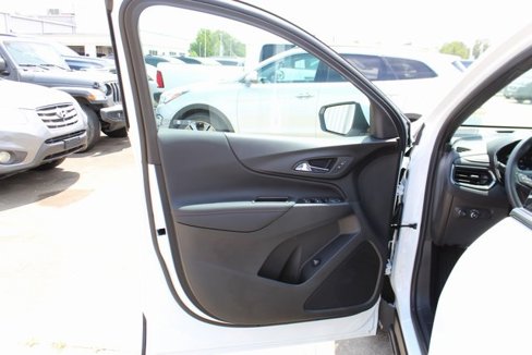 Used 2023 Chevrolet Equinox RS image 9