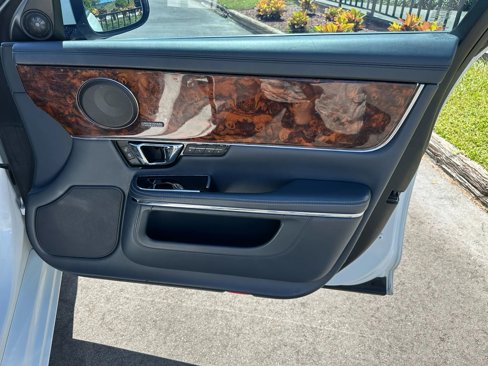 Used 2015 Jaguar XJ L Portfolio image 16