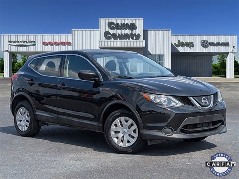 Used 2019 Nissan Rogue Sport S image 1