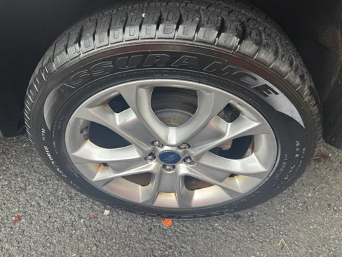 Used 2014 Ford Escape Titanium image 25