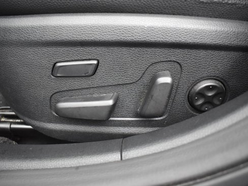 Used 2018 Kia Cadenza Technology image 29