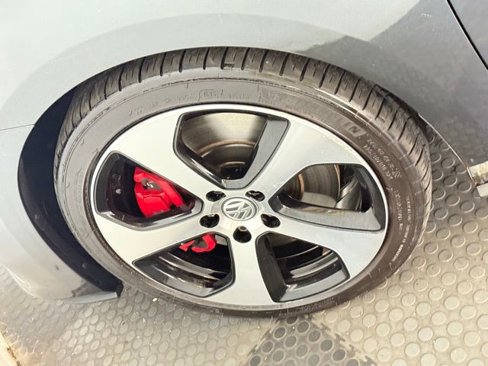 Used 2016 Volkswagen GTI SE w/ Lighting Package (SEL) image 12